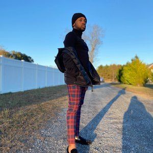 Meet your Posher, Tay